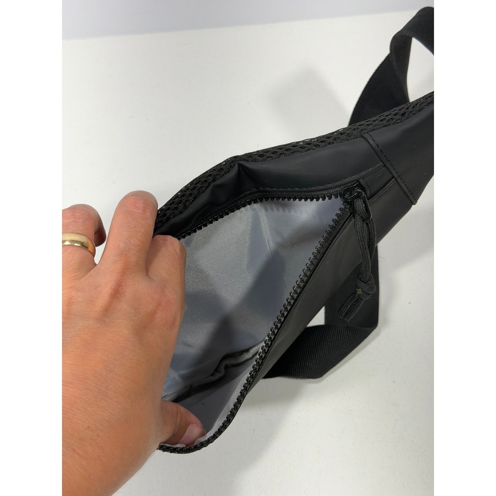 Duchamp London Black Matte Belt Bag Fanny Pack Adjustable Mesh Back Waist‎ Bag - Picture 5 of 6